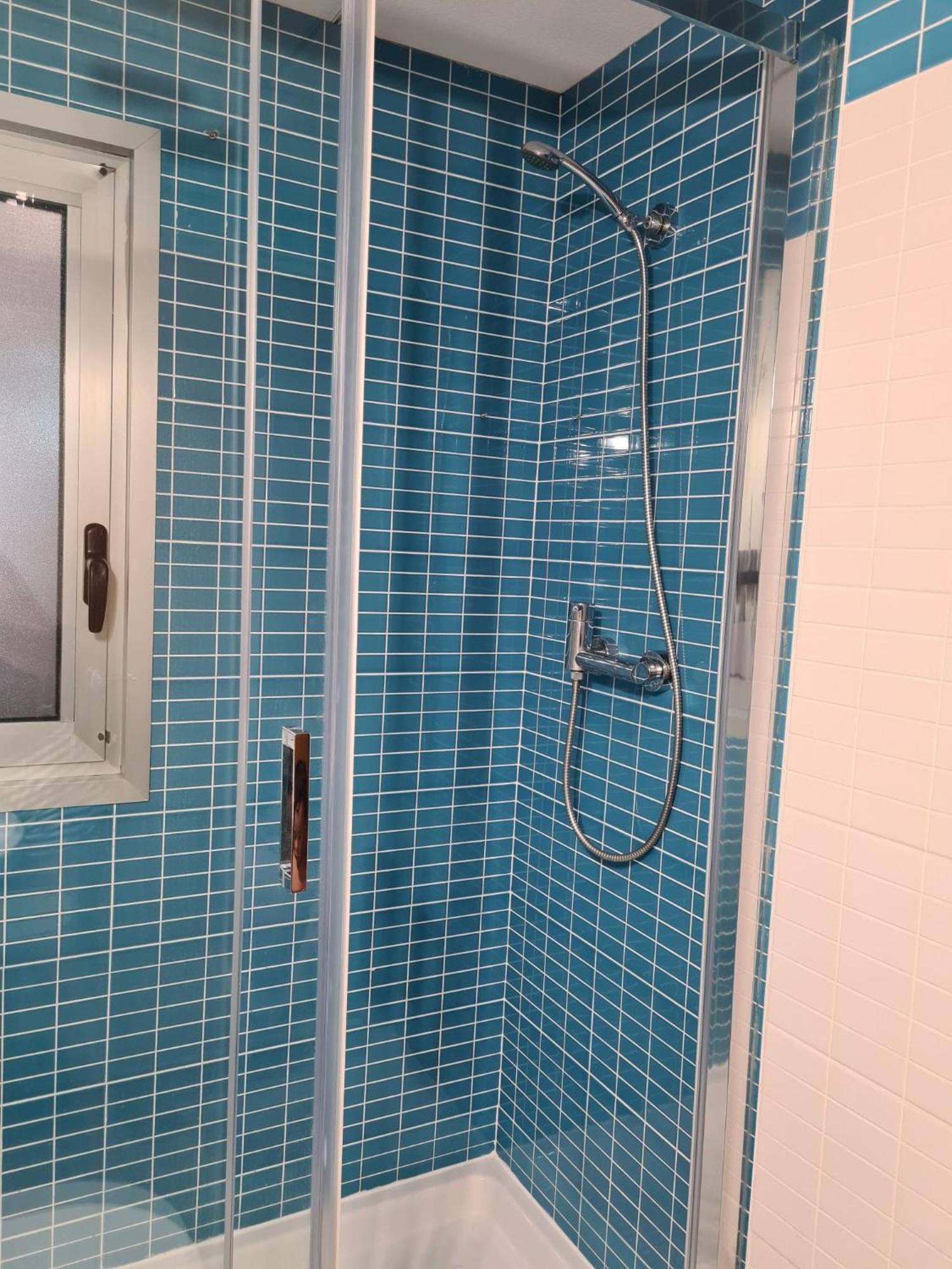 Quarto Com Banheiro Privado Em Apartamento Familiar Leilighet Alicante Eksteriør bilde